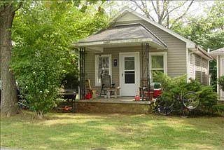 2nd image of 1450 Indianola St