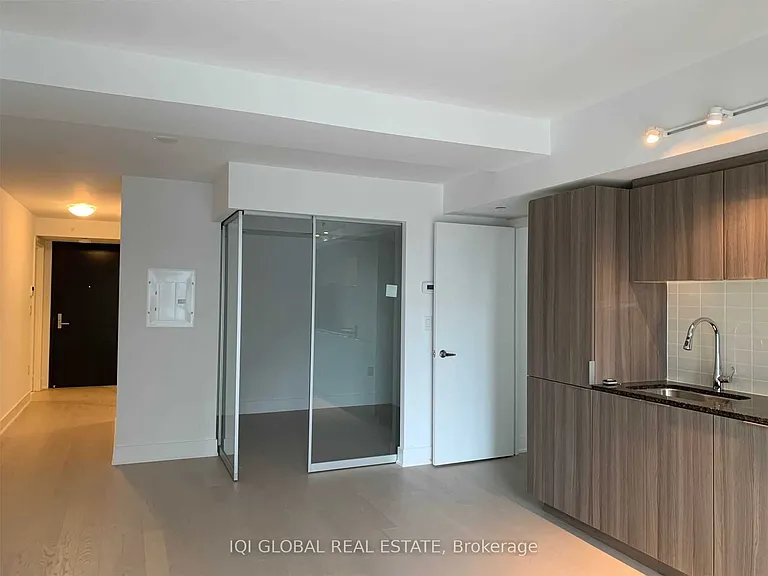 955 Bay St #1901 — Photo 11