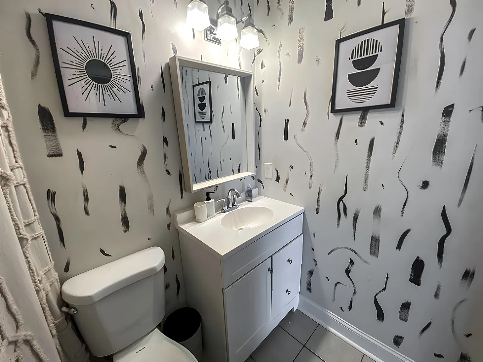 4 bed, 4.0 bath, 3658 sqft, $901 — Photo 3