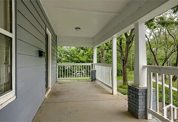 4th image of 1830 E 83rd St