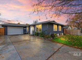 225 W Maple Ave, Meridian, ID 83642