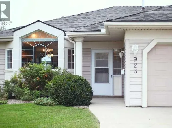923 Nativity Bay, Rocky View County, AB T1X 1R1