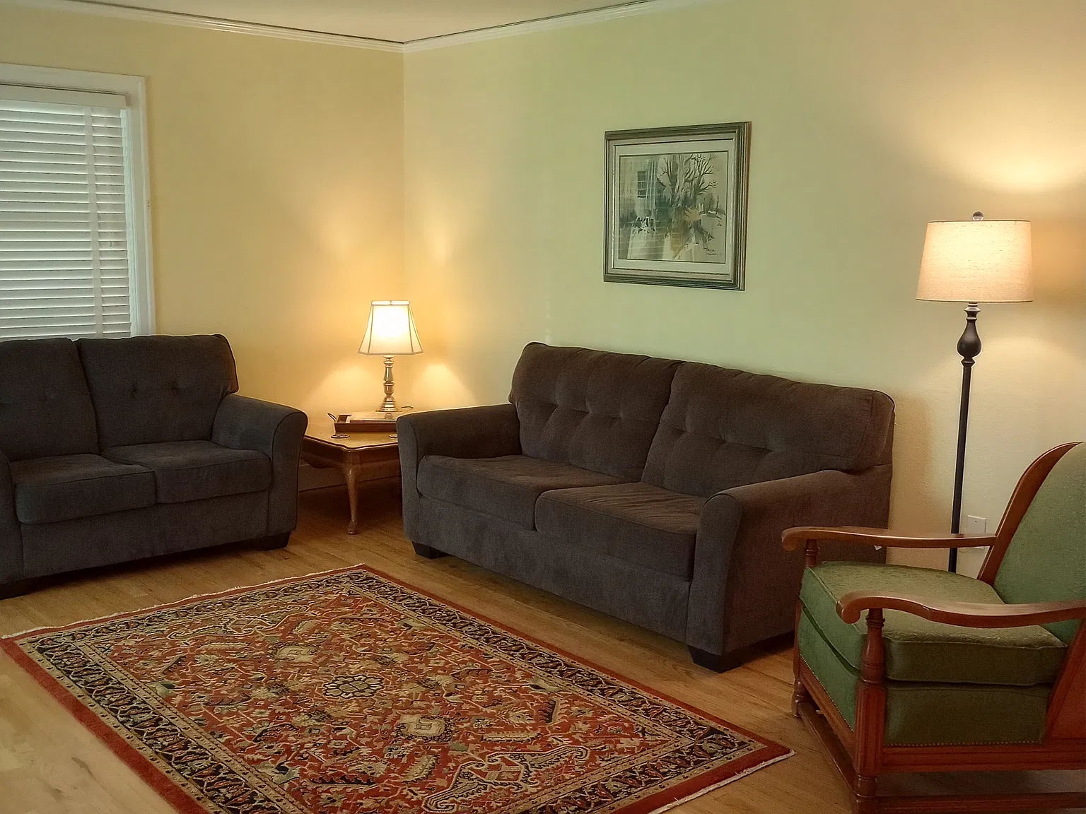 1120 Jefferson St NE — Photo 2