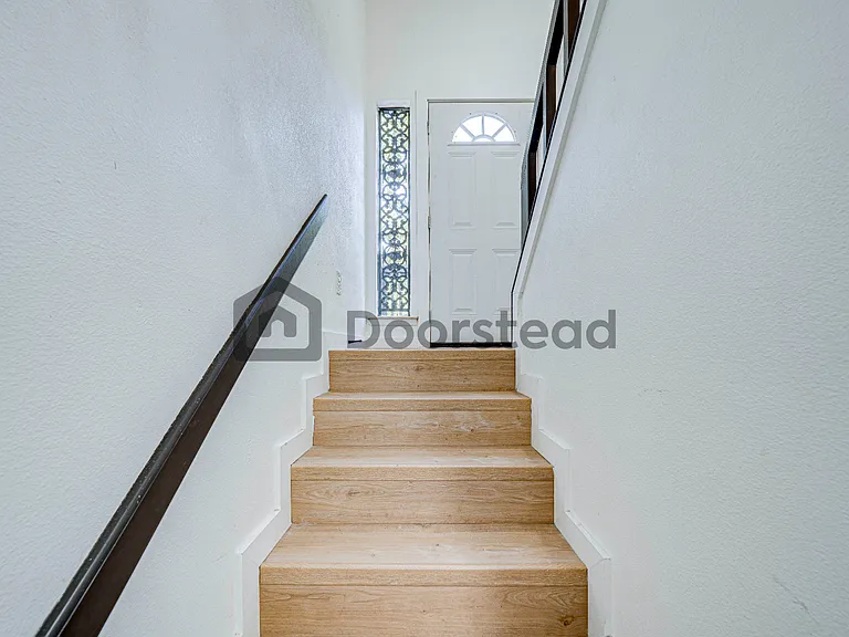 5204 Blue Valley Ct — Photo 14
