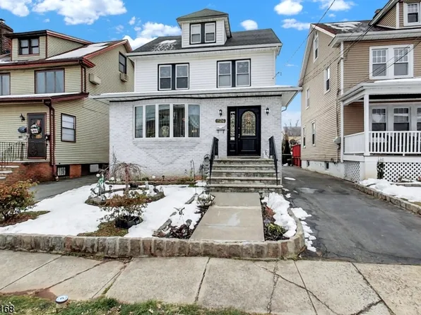 1126 Seib Ave, Elizabeth City, NJ 07202