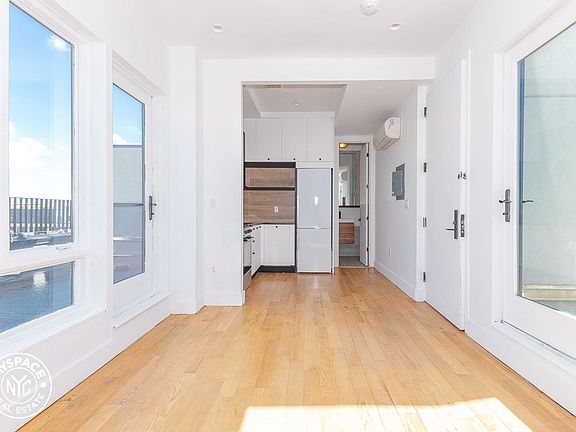 5th image of 1503 Jefferson Ave #6B