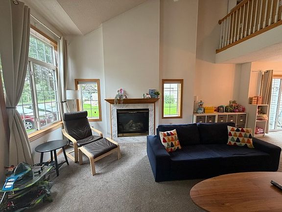 5th image of 2336 Oakridge Cir