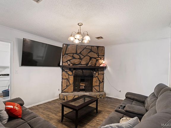 4th image of 3924 Rouse Ridge Ct