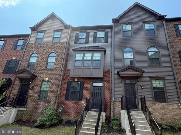 13907 Airfoil Rd, Herndon, VA 20171