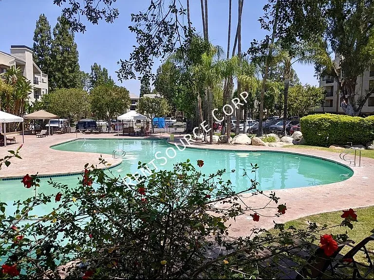 5525 Canoga Ave #123 — Photo 19