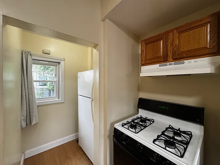 72 Bower St — Photo 11