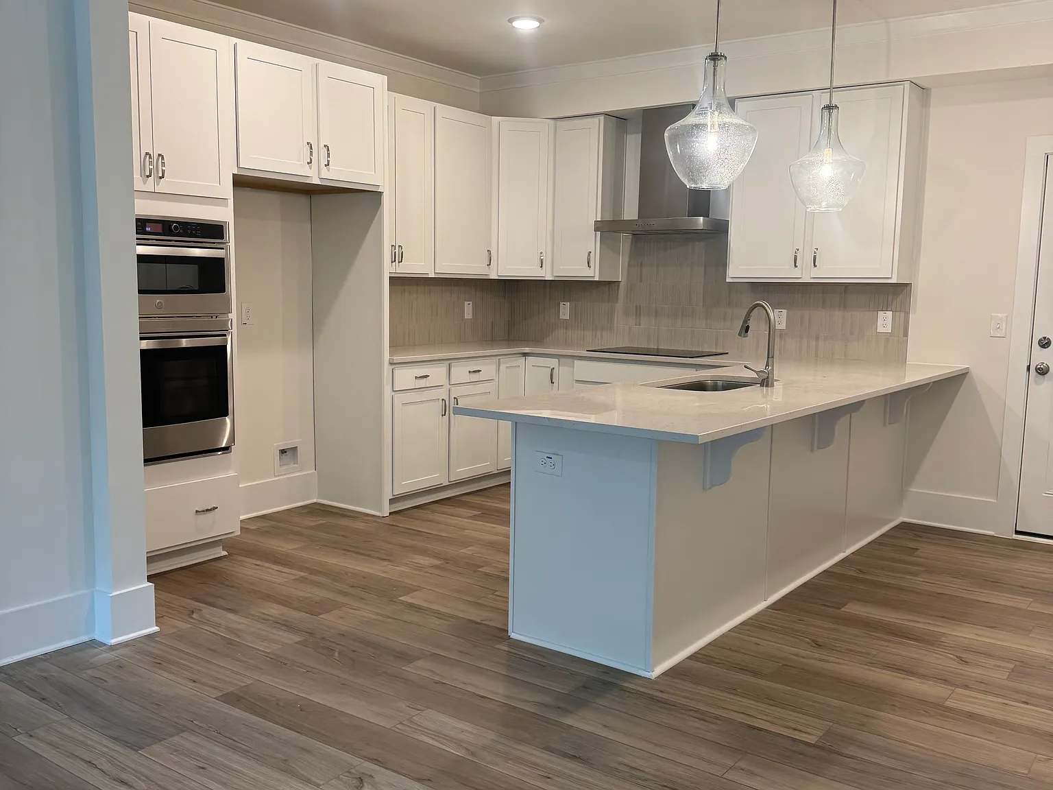 2 bed, 1577 sqft, $2,800 — Photo 2
