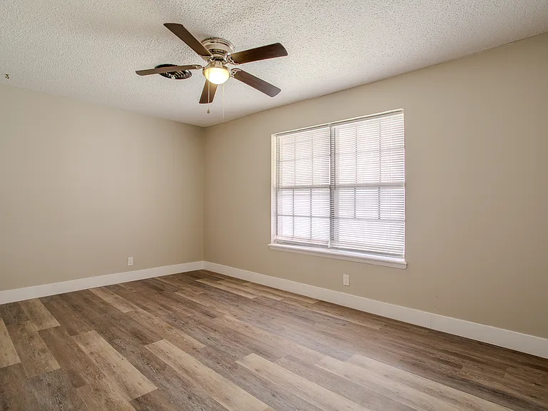 621 S Hayes St #8 — Photo 15
