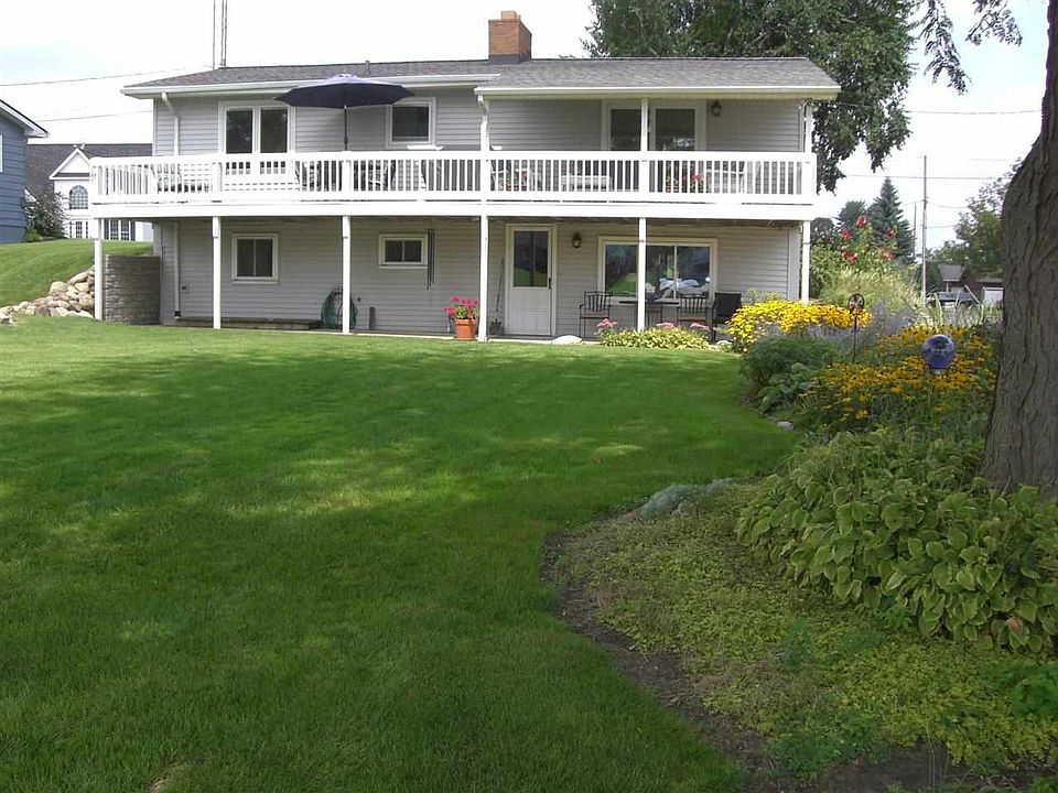 1st image of 136 E Princess Dr