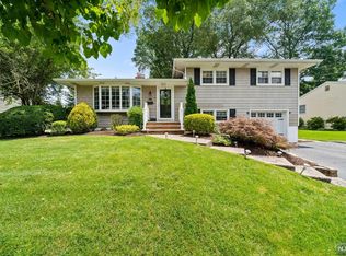 73 Otoole St, Westwood, NJ 07675