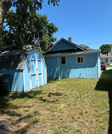 3rd image of 2203 Larue St