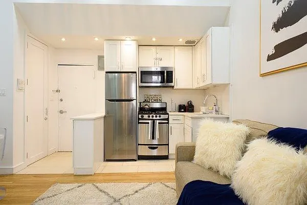 Rented by Finest Furnished LLC | media 10