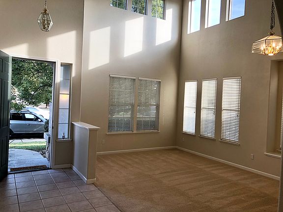 2nd image of 222 Jansen Ct