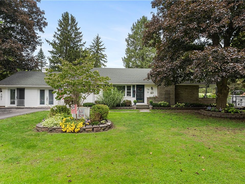 1st image of 28 Pratt Rd
