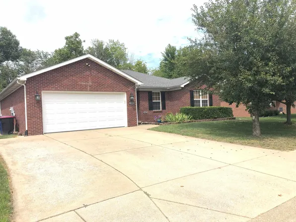 3328 Lost Creek Dr, Evansville, IN 47725