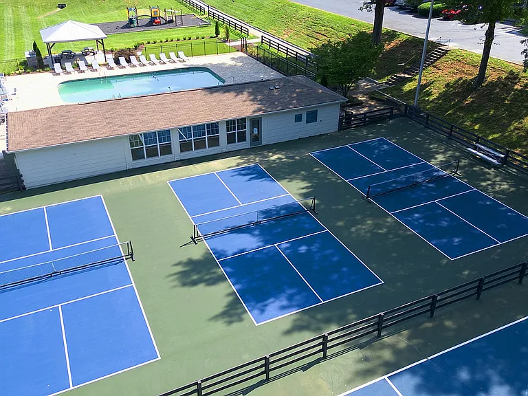 Pickleball Courts
