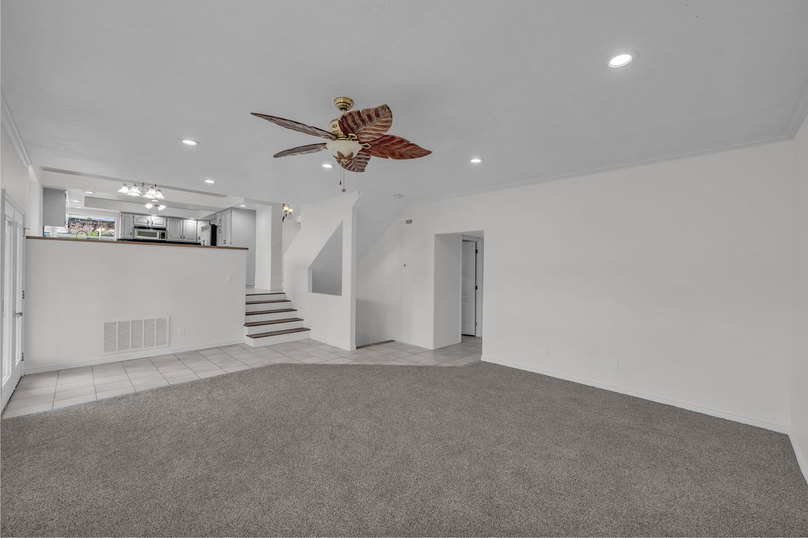 next background image