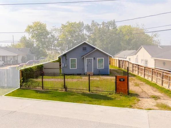 9302 Waller St, Houston, TX 77012