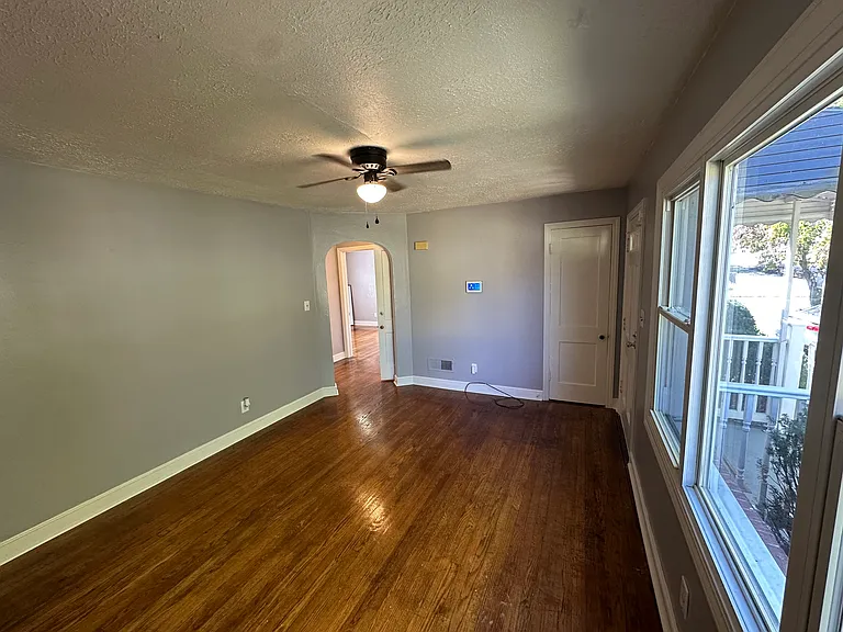 2521 Chatham St NW — Photo 36