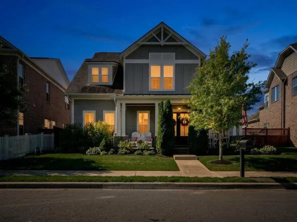 332 Azalea Cir, Hendersonville, TN 37075