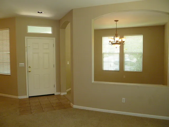 2862 Hillcrest Rd — Photo 3