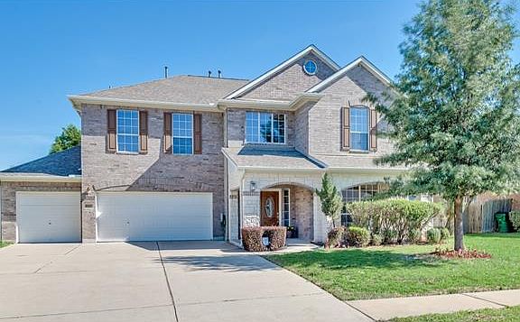 3rd image of 203 Water Oak Dr