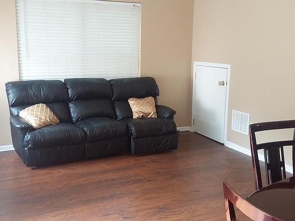 4th image of 2 Aspen Ct
