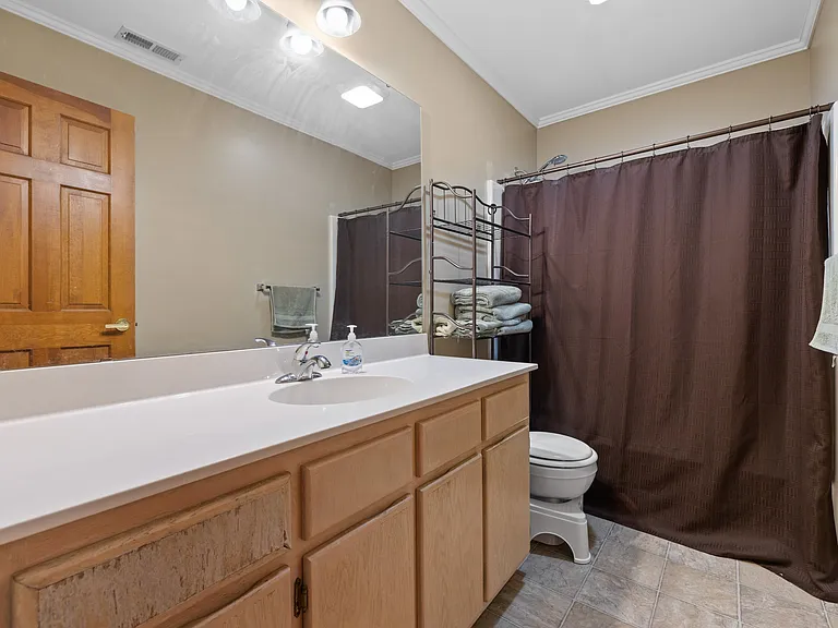 3010 Eaker Dr — Photo 23