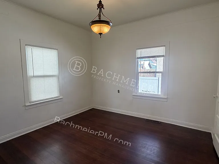119 SE 9th Dr — Photo 7