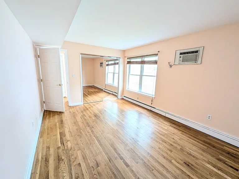289 Main St #L — Photo 14