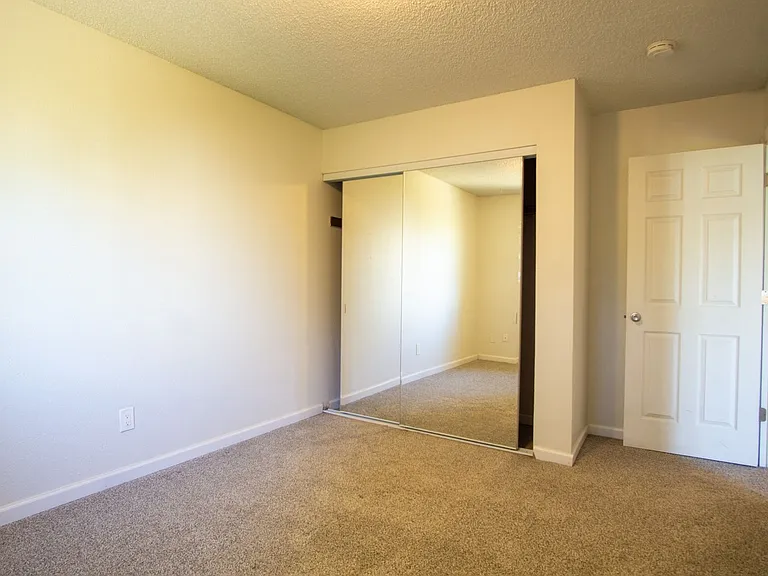 12155 SW Spur Ct #D — Photo 14