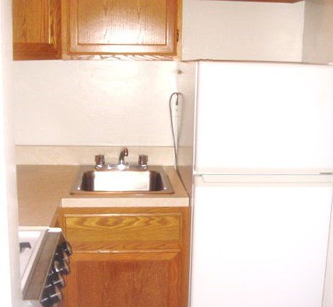 5th image of 520 E 84th St APT 2H
