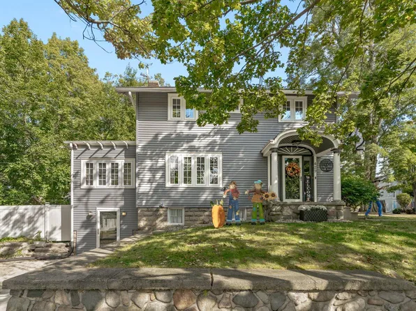 429 S Washington St, Hastings, MI 49058