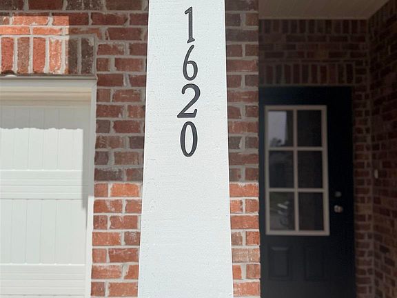3rd image of 1620 Slate Dr