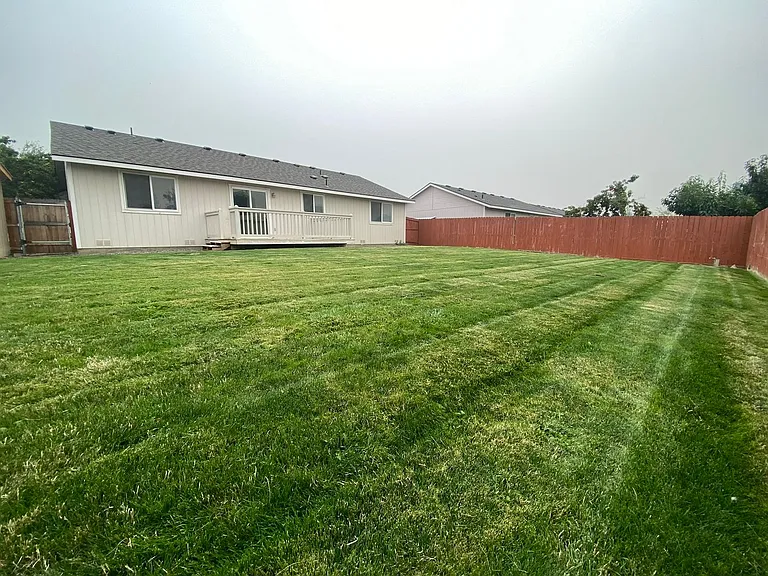 2217 N Abbey Glen Ct — Photo 32