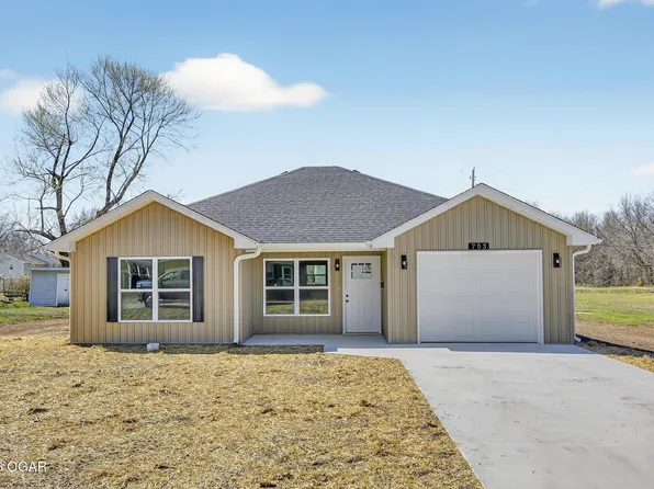 703 Oak St, Lamar, MO 64759