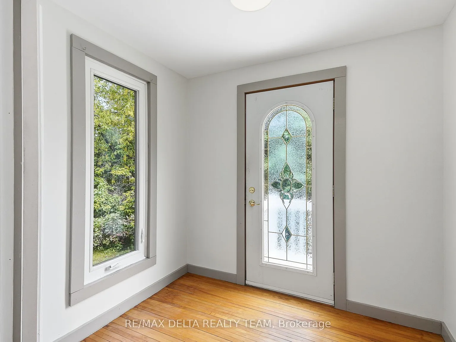 3 bed, $2,700 — Photo 3