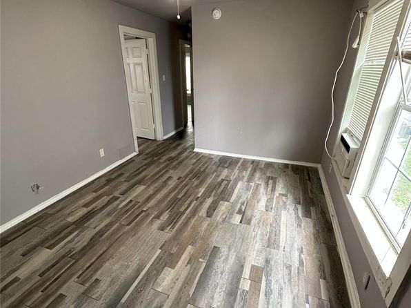 houston-texas-89634286 picture