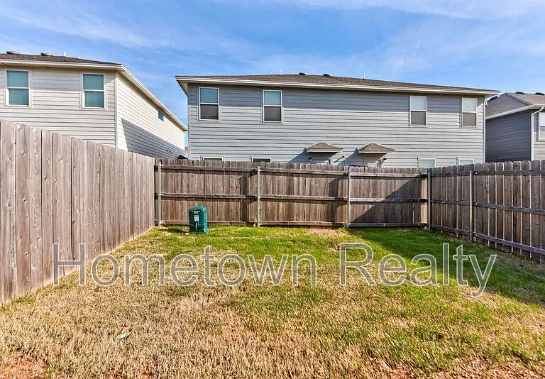 8921 NW 109th Ter — Photo 35