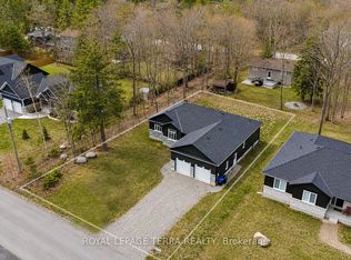 30 Bellehumeur Rd, Tiny, ON L9M0J1