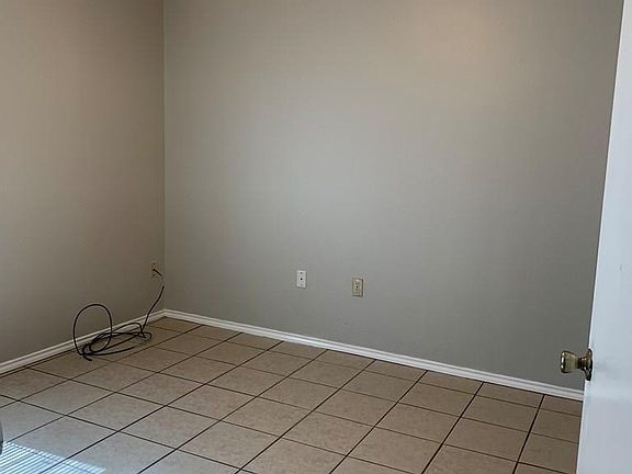 5th image of 2943 Andorra St