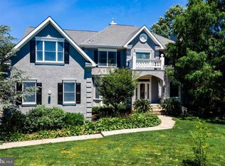 8 Halter Ct, Mount Laurel, NJ 08054