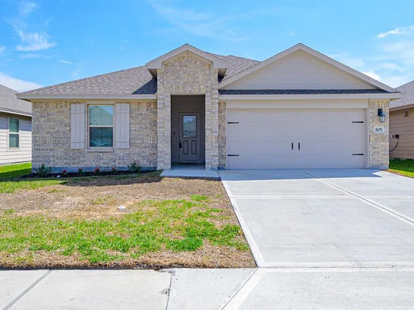 105 Donegal, Sinton, TX 78387