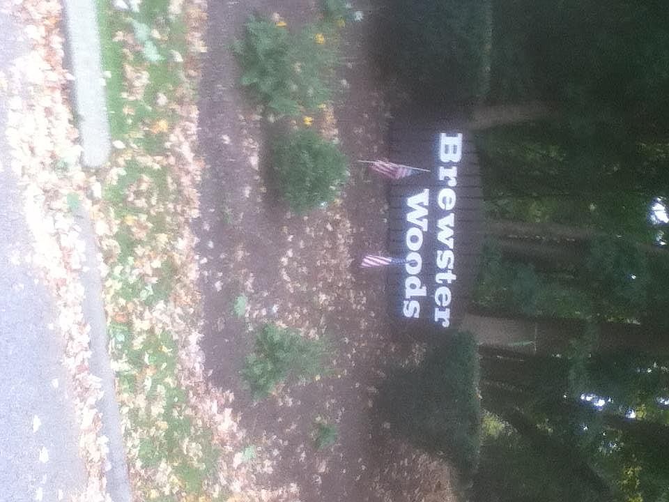 1st image of 13 Brewster Woods Dr