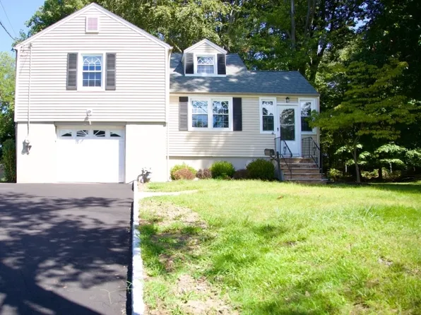 41 Beechwood Rd, Florham Park, NJ 07932